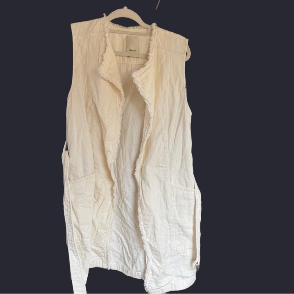 Alison White Sleeveless Vest